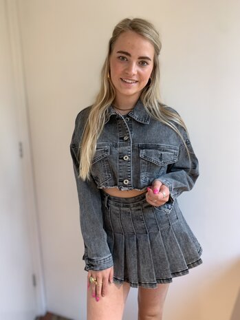 Elo&iuml;se skort