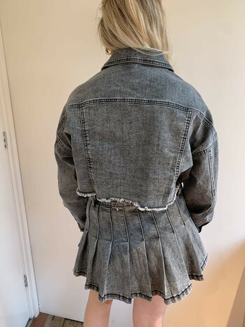 Elo&iuml;se skort